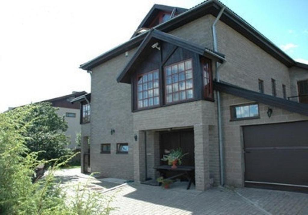Urusel Guesthouse ทาลลินน์ ภายนอก รูปภาพ