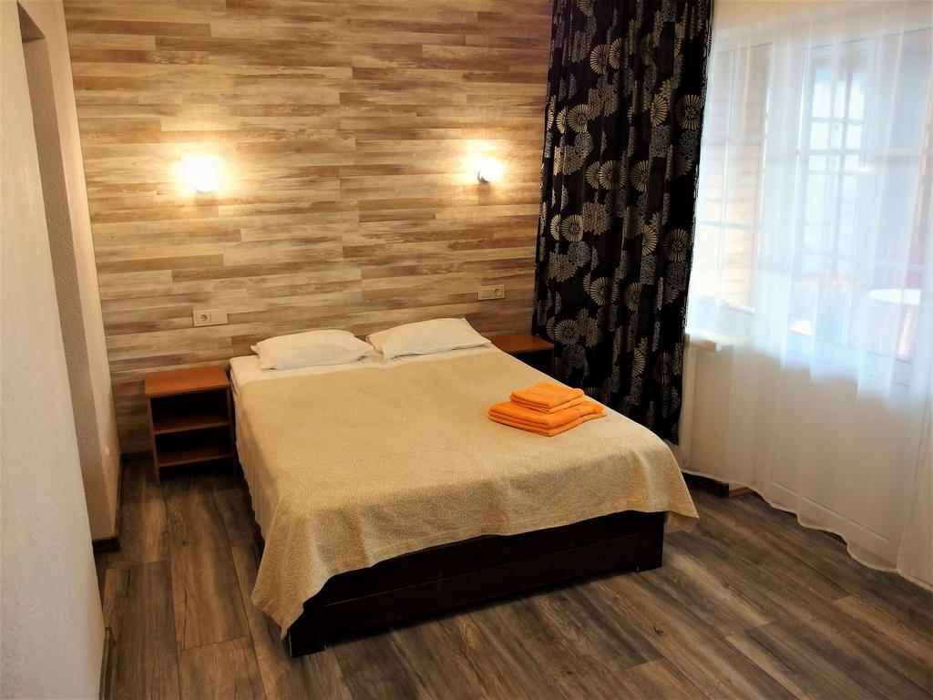 Urusel Guesthouse ทาลลินน์ ภายนอก รูปภาพ