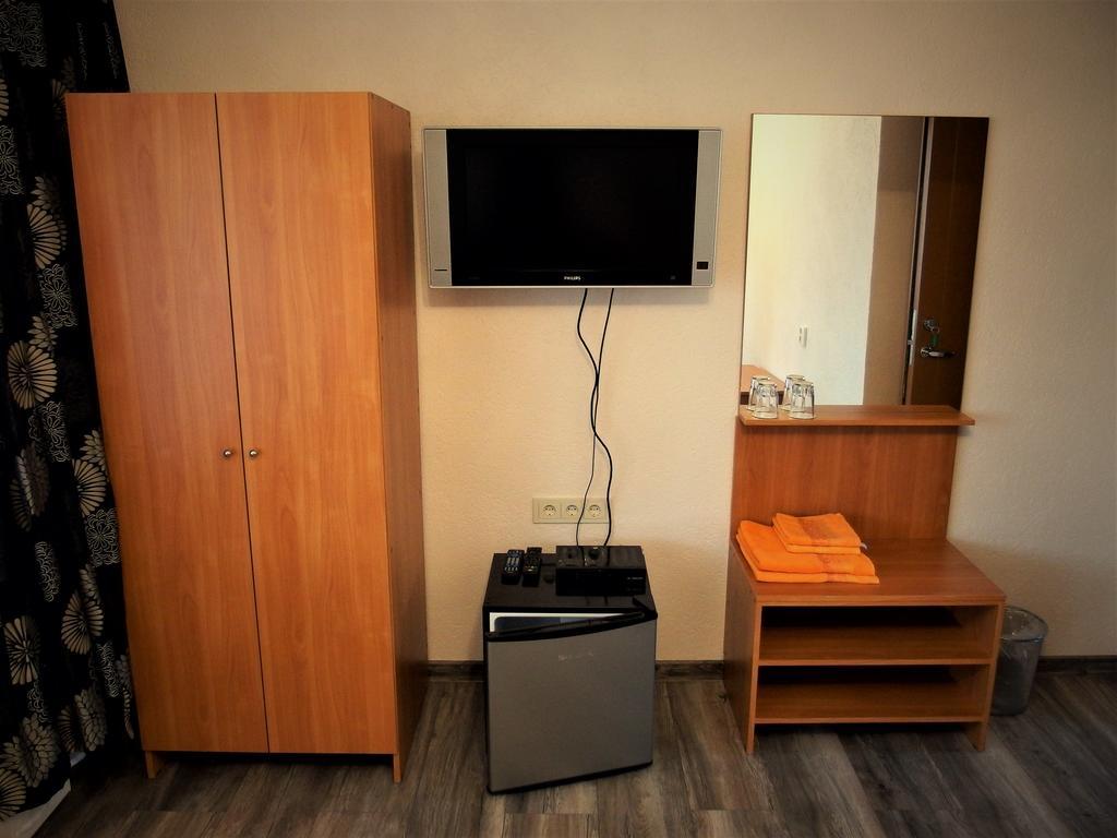 Urusel Guesthouse ทาลลินน์ ภายนอก รูปภาพ